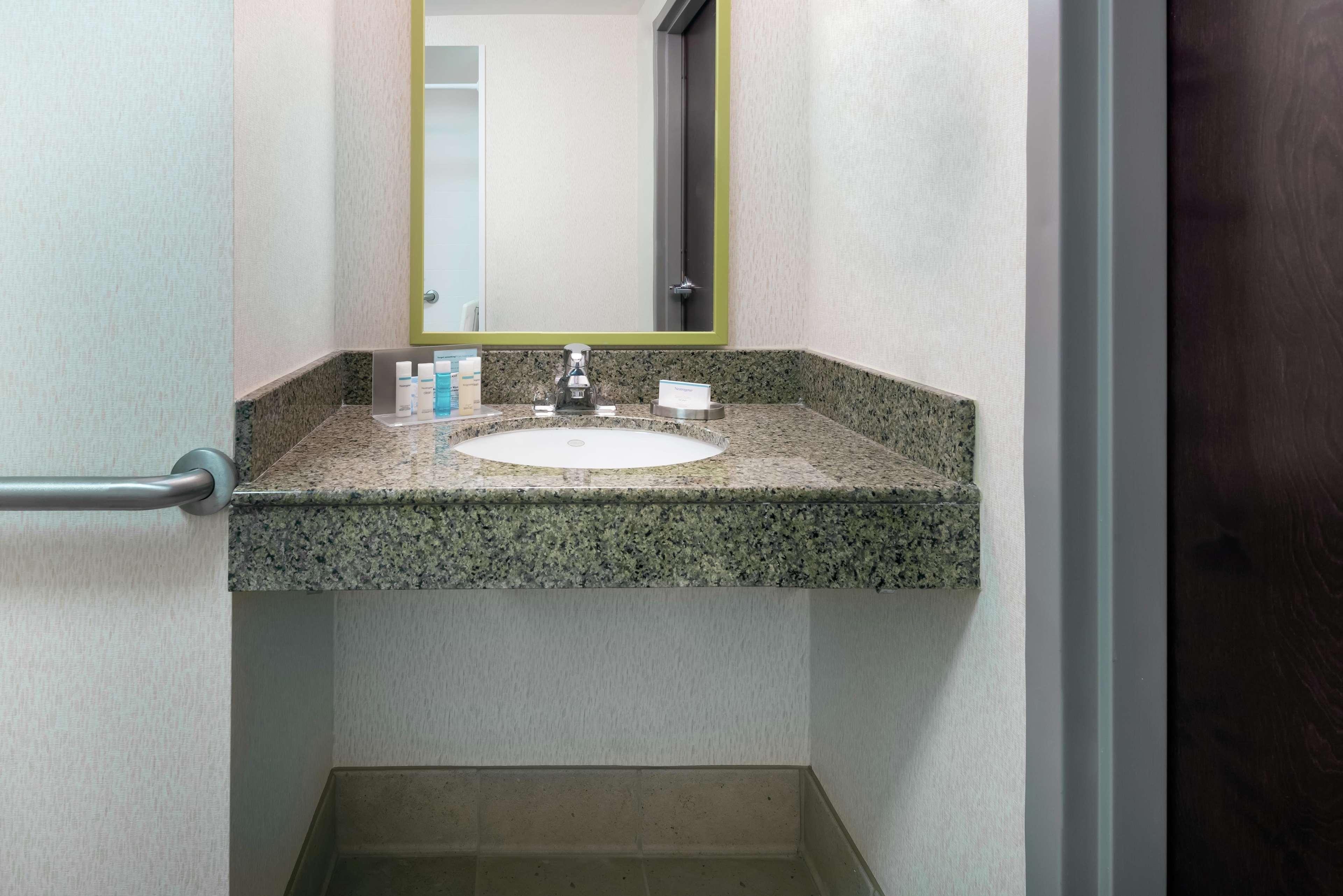 Hampton Inn South Plainfield-Piscataway Buitenkant foto